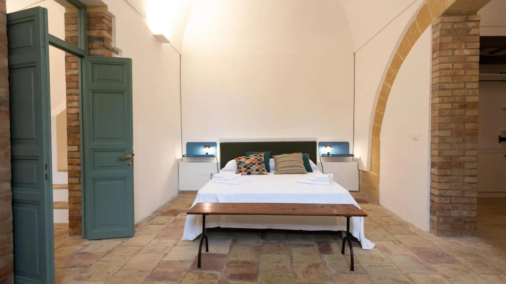 Ancient Arches - Charming House In Marsala Apartment Italy
